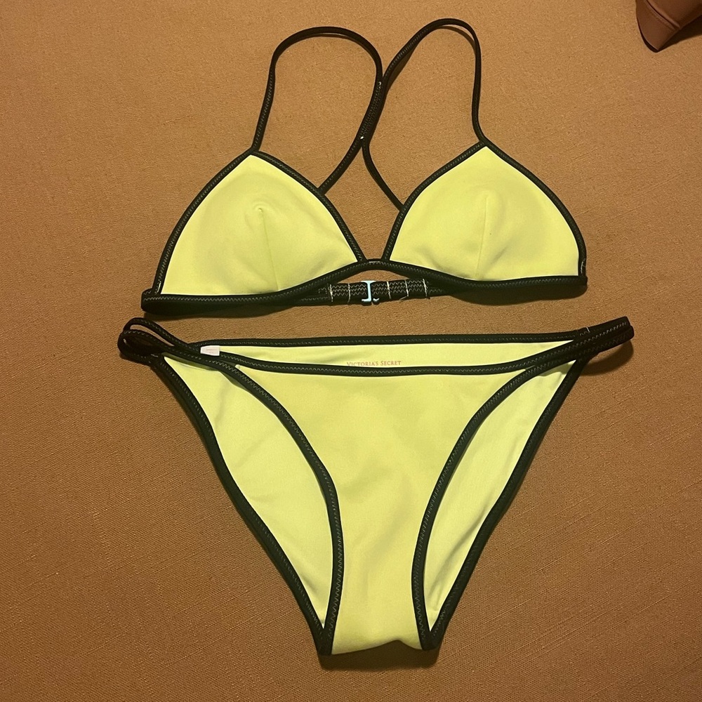 Victoria’s Secret Racerback Triangle Bikini Top-M Bottoms-S